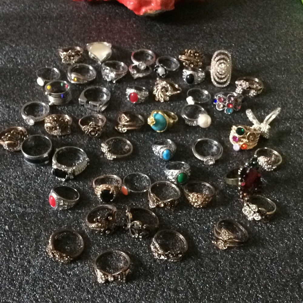 Lot of rings - Picture 5 of 9